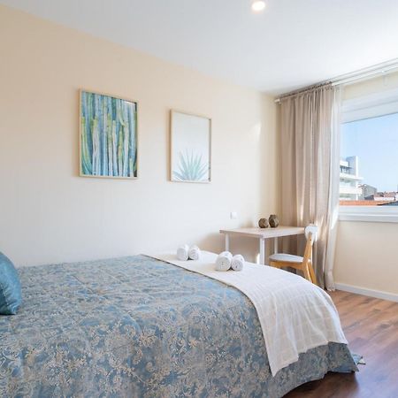 Host Wise - Fantastic Contemporary Flat W Balcony Apartment Porto Bagian luar foto