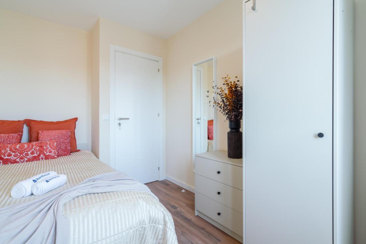 Host Wise - Fantastic Contemporary Flat W Balcony Apartment Porto Bagian luar foto